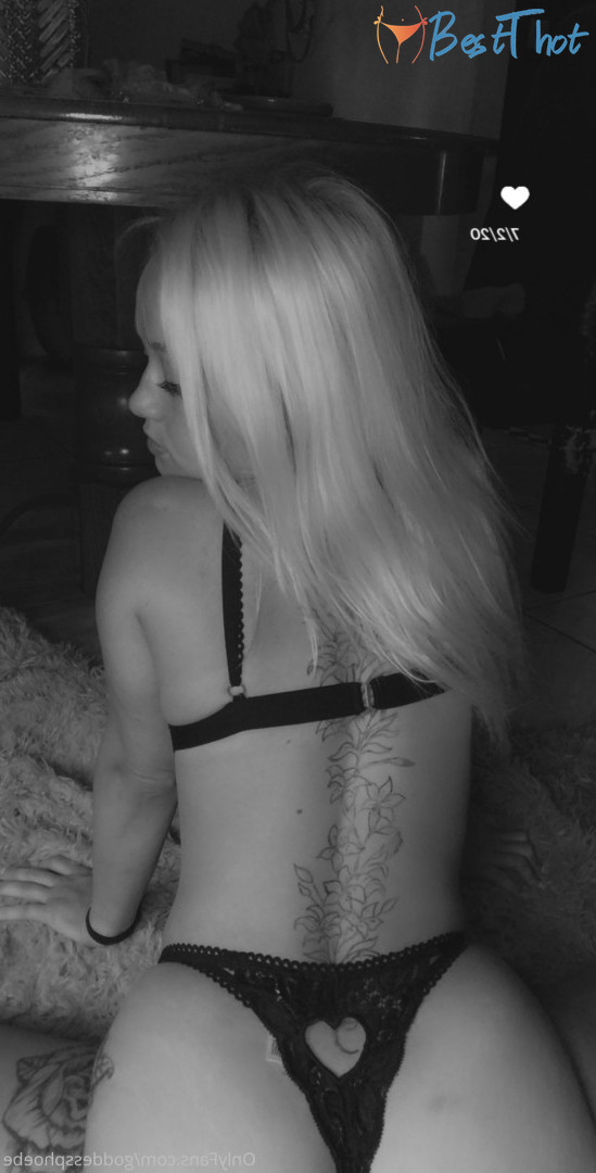 Photo by goddessphoebe published on December 16,2024 07:05:32 - BestThots