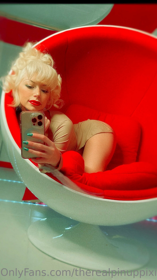 Photo by therealpinuppixie published on August 6,2023 15:03:18 - BestThots