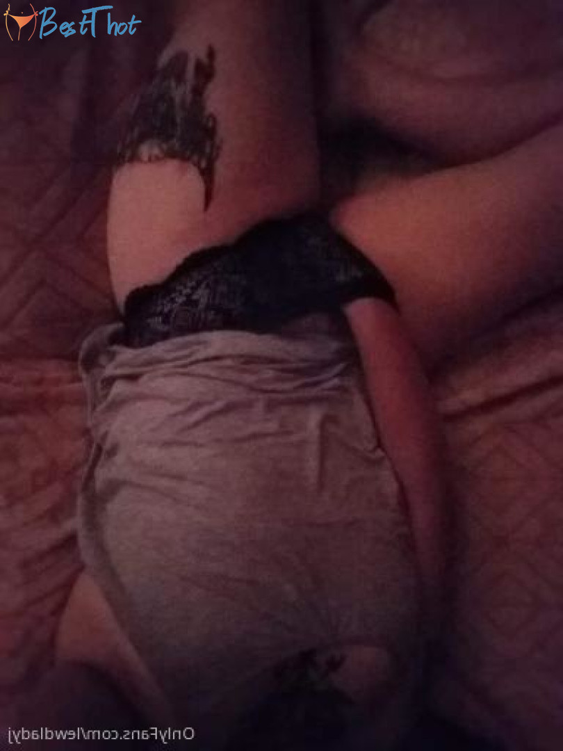 Photo by lewdladyj published on December 16,2024 02:08:32 - BestThots