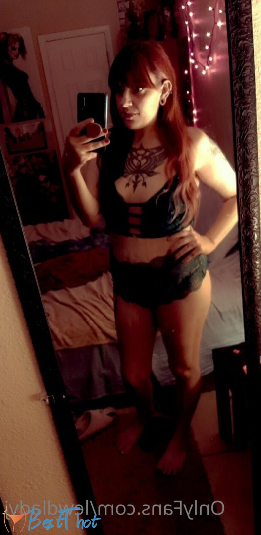 Photo by lewdladyj published on December 16,2024 02:08:44 - BestThots