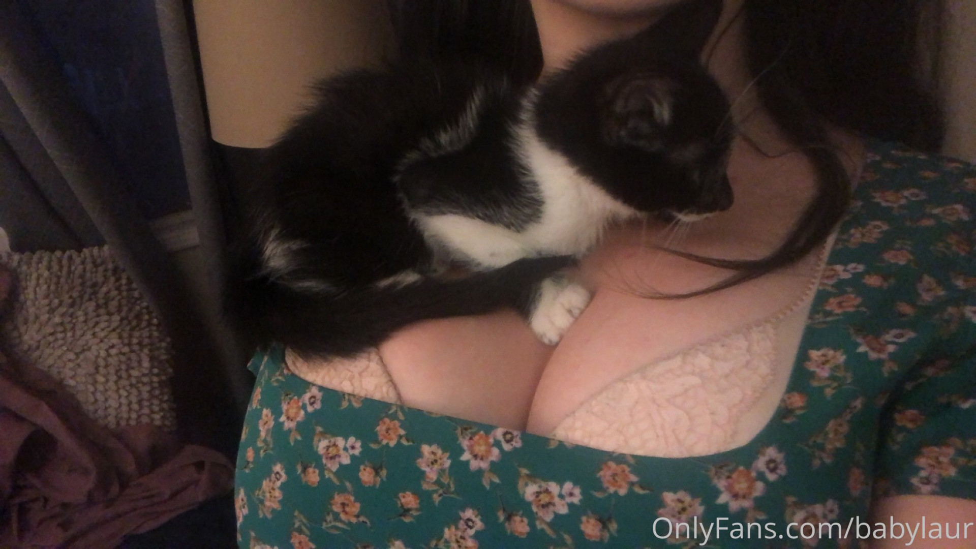 Photo by onlyalinaviolet published on August 30,2023 23:49:51 - BestThots