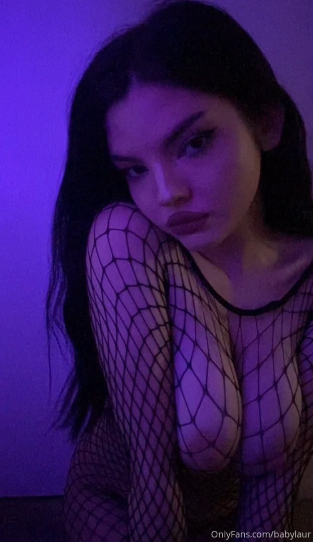 Photo by onlyalinaviolet published on August 31,2023 00:42:13 - BestThots