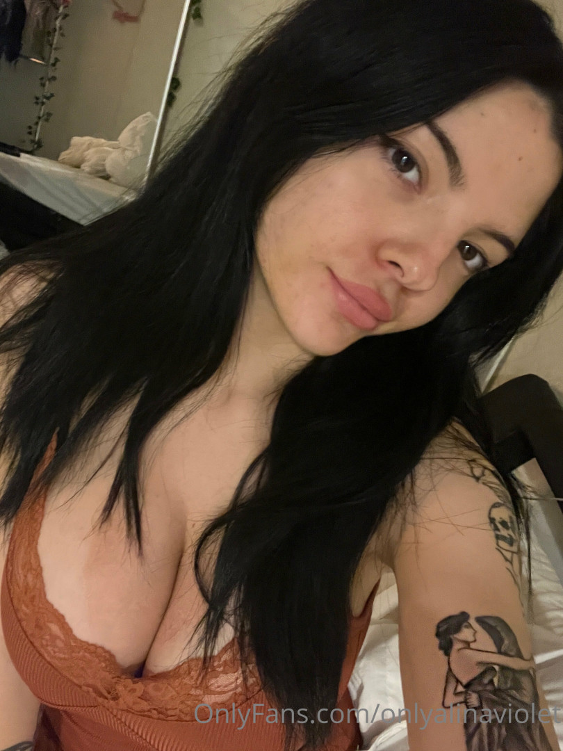 Photo by onlyalinaviolet published on August 31,2023 03:55:29 - BestThots