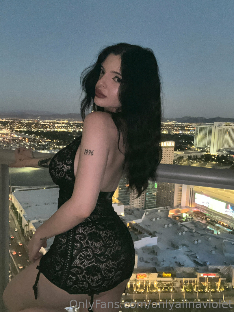 Photo by onlyalinaviolet published on August 31,2023 04:46:44 - BestThots