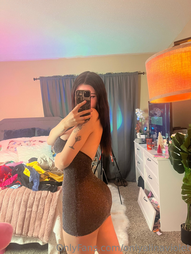 Photo by onlyalinaviolet published on August 31,2023 05:56:38 - BestThots