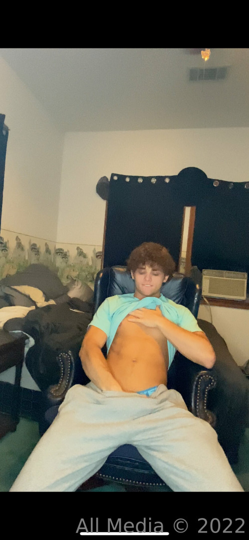 Photo by taylorsvip published on May 17,2023 08:39:25 - BestThots