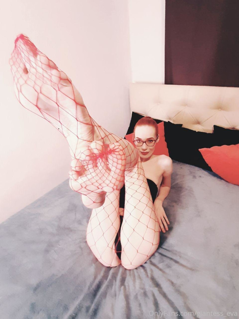 Photo by giantess_eva published on June 9,2023 10:47:44 - BestThots