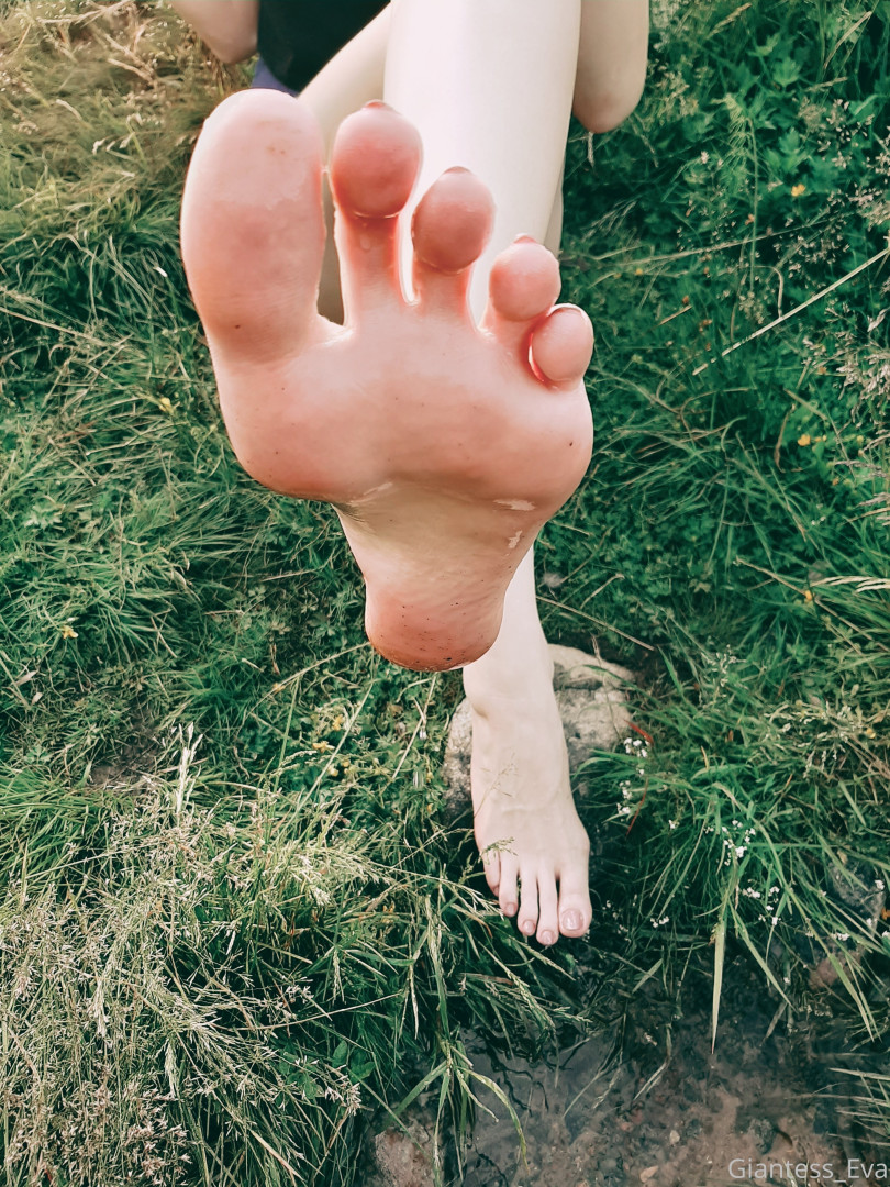 Photo by giantess_eva published on June 9,2023 10:48:20 - BestThots