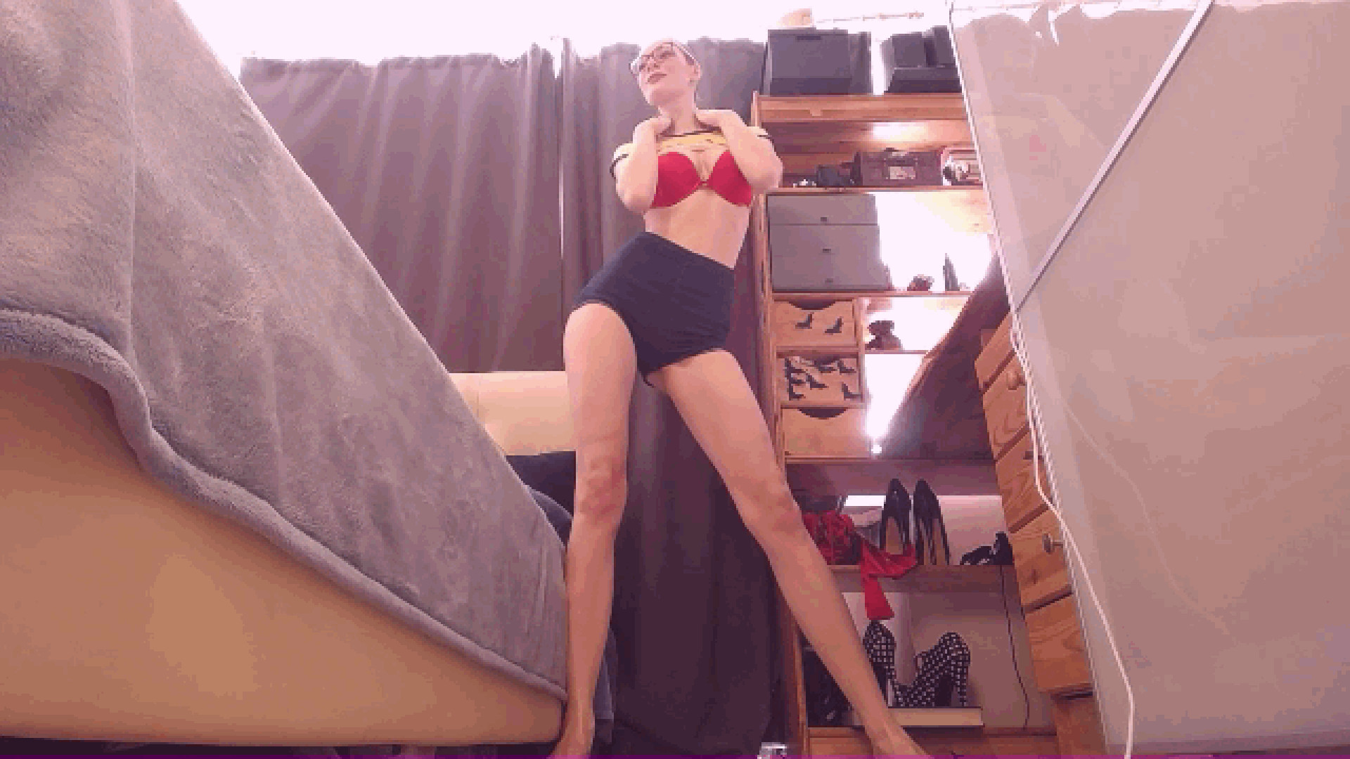 Photo by giantess_eva published on June 9,2023 10:52:03 - BestThots