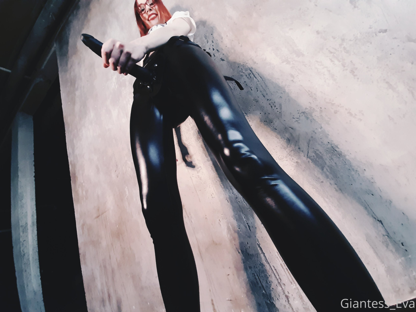 Photo by giantess_eva published on June 9,2023 10:55:51 - BestThots