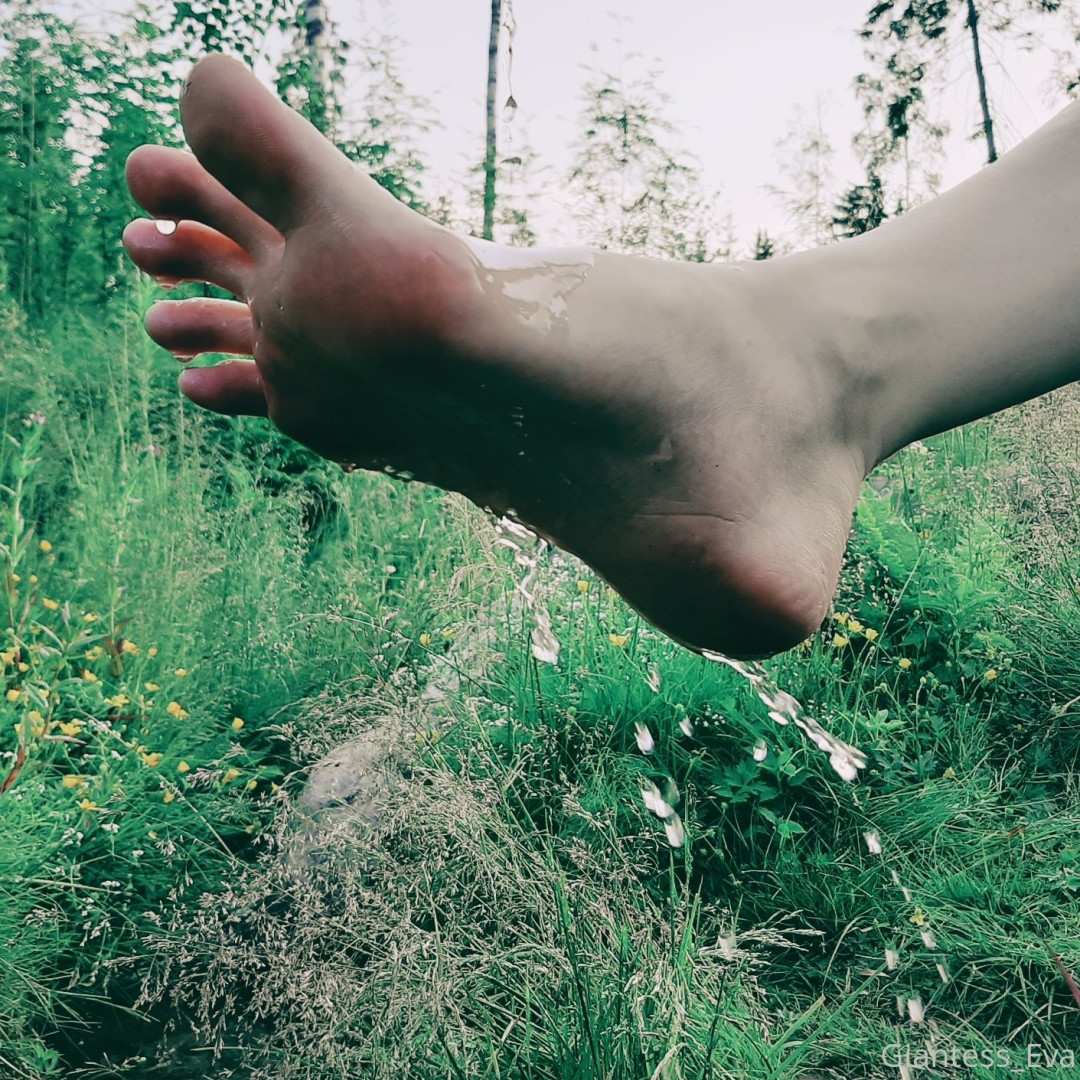 Photo by giantess_eva published on June 9,2023 10:59:04 - BestThots
