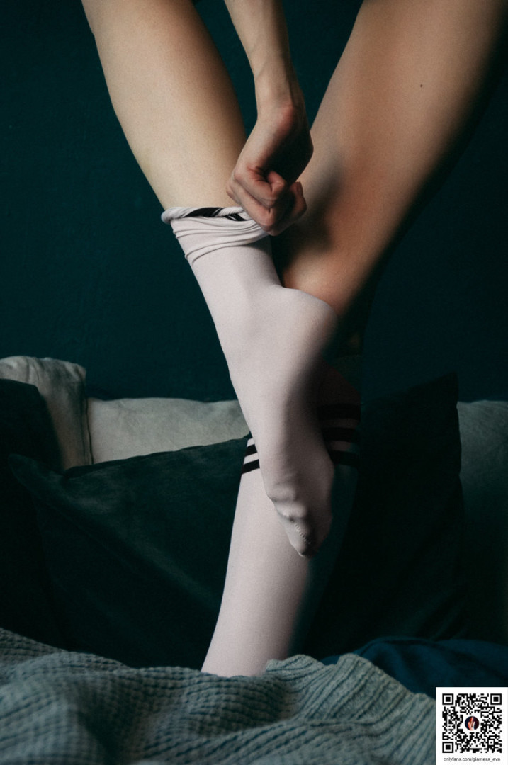 Photo by giantess_eva published on June 9,2023 11:49:09 - BestThots