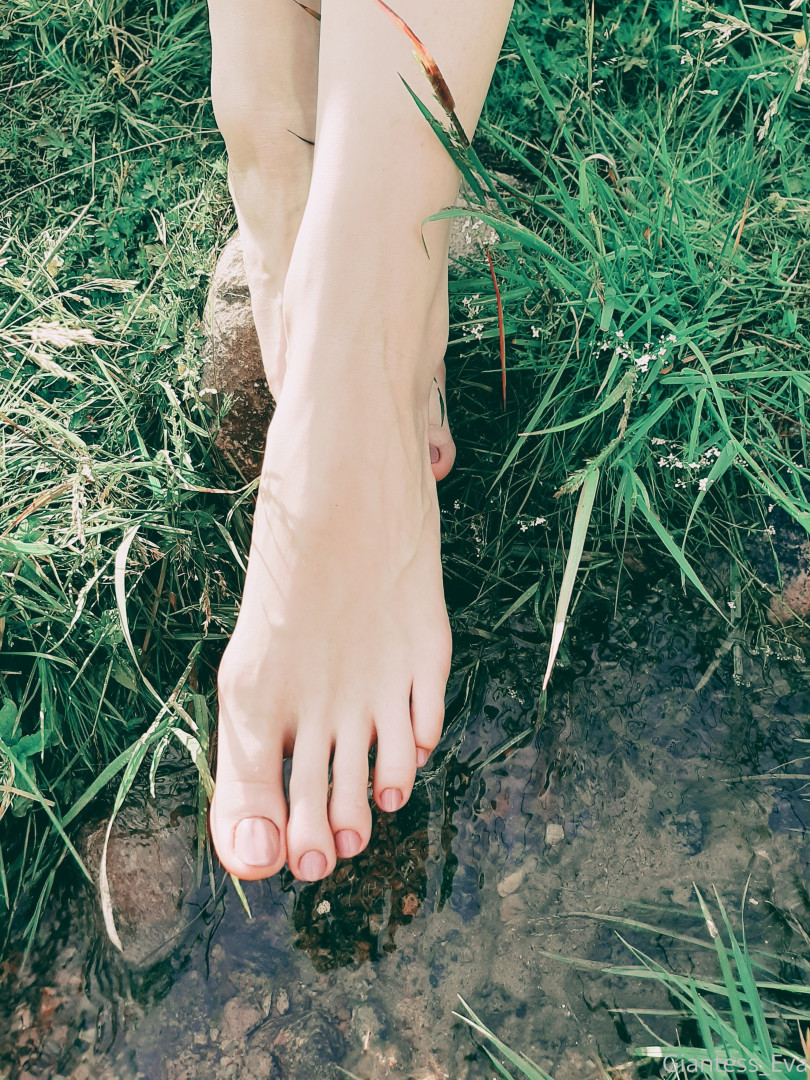Photo by giantess_eva published on June 9,2023 11:49:26 - BestThots