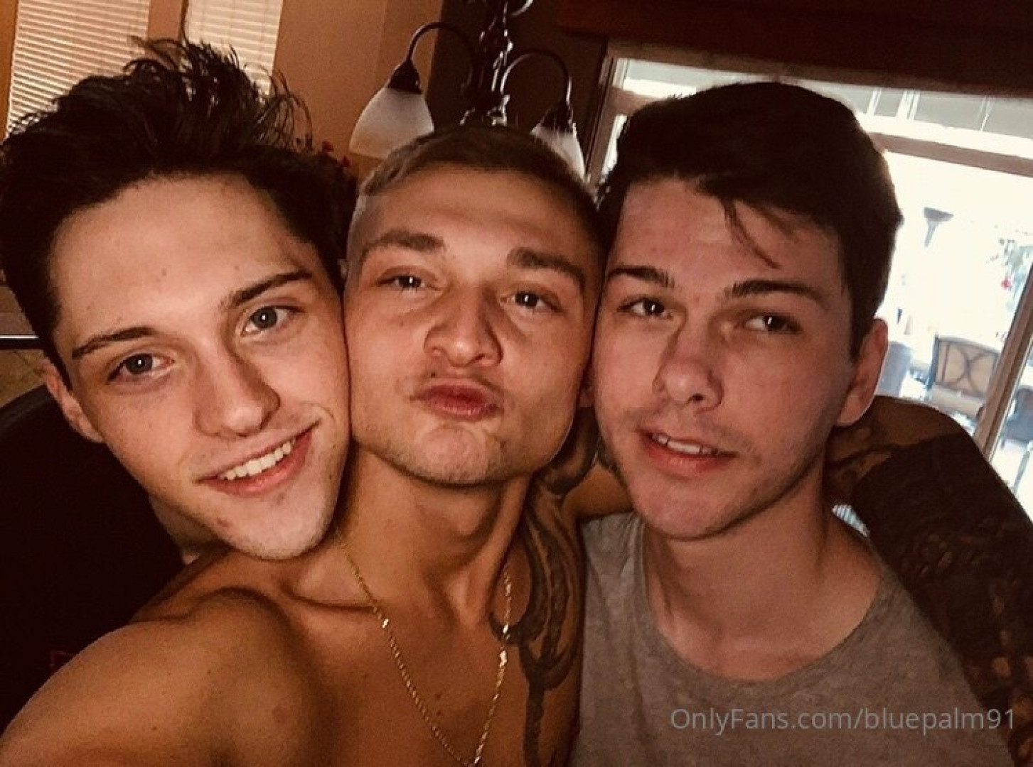 Photo by gayb0ybluepalm91 published on January 13,2024 22:38:25 - BestThots