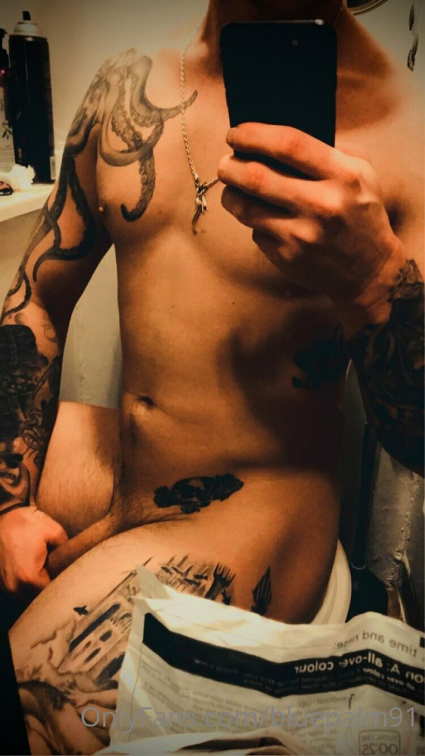 Photo by gayb0ybluepalm91 published on January 13,2024 22:38:32 - BestThots