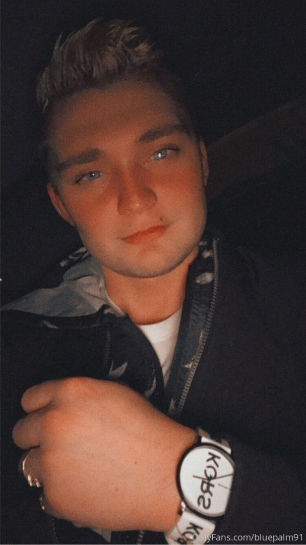 Photo by gayb0ybluepalm91 published on January 13,2024 22:38:34 - BestThots