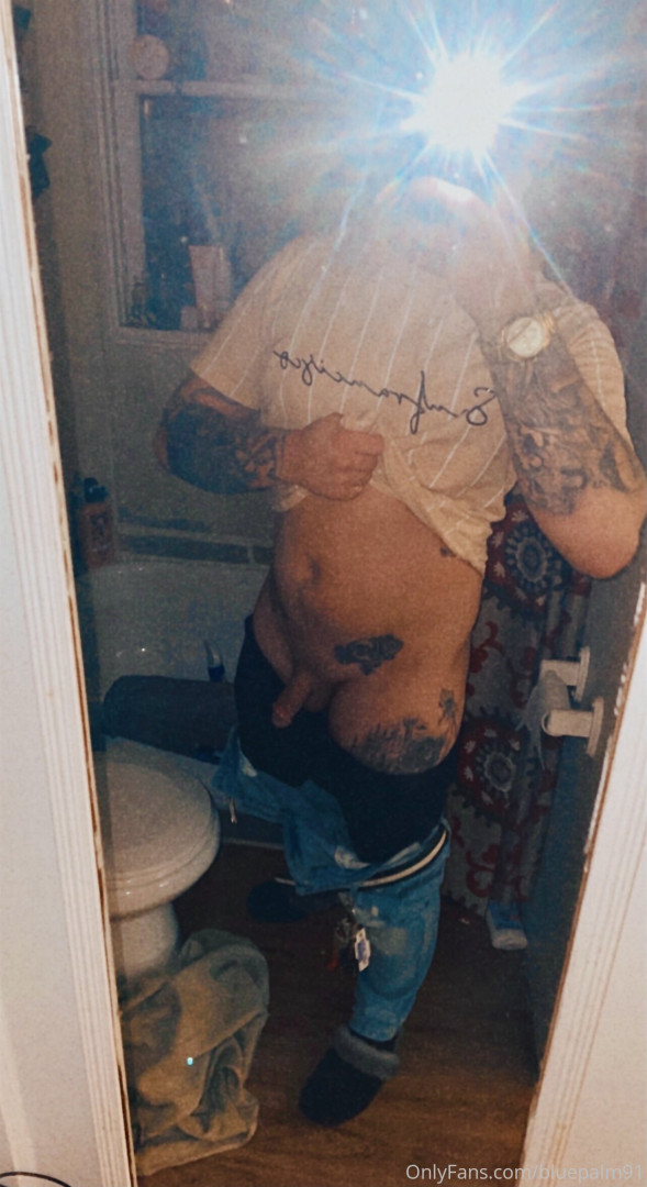 Photo by gayb0ybluepalm91 published on January 13,2024 22:38:38 - BestThots