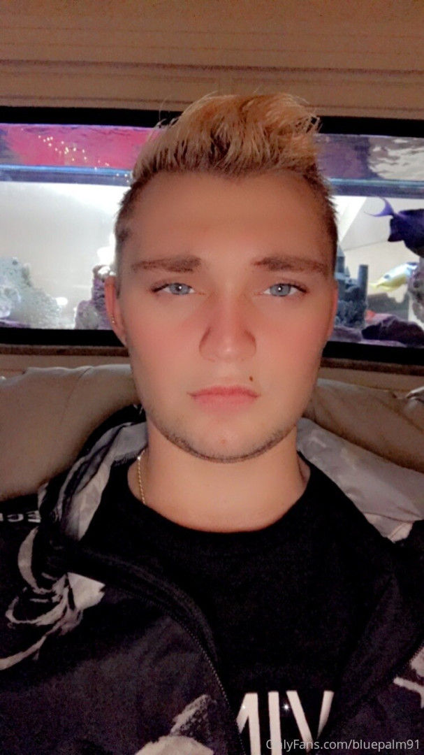 Photo by gayb0ybluepalm91 published on January 13,2024 22:38:50 - BestThots