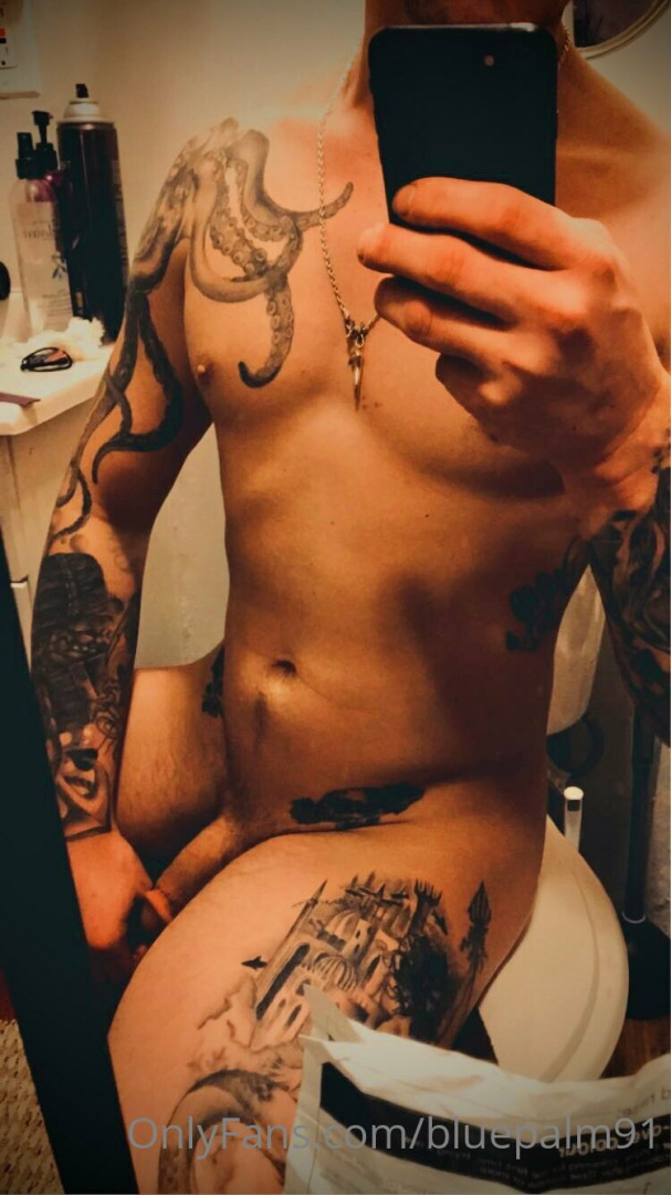 Photo by gayb0ybluepalm91 published on January 13,2024 22:39:00 - BestThots