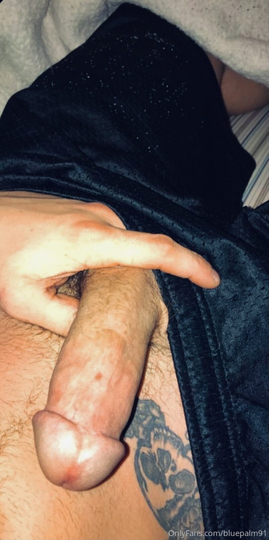 Photo by gayb0ybluepalm91 published on January 13,2024 22:39:07 - BestThots
