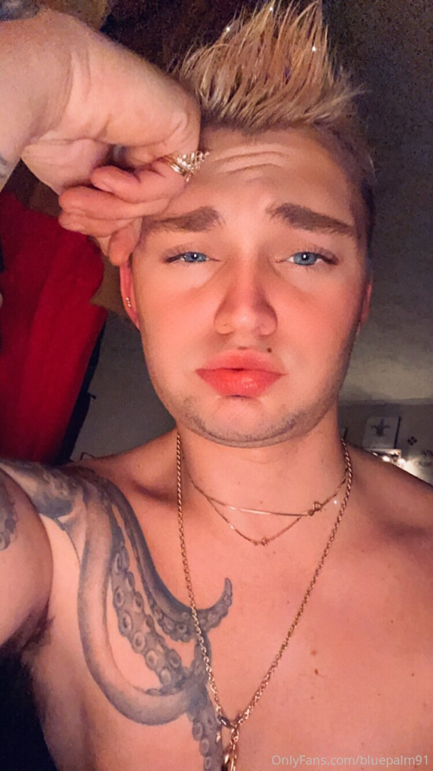 Photo by gayb0ybluepalm91 published on January 13,2024 22:39:10 - BestThots