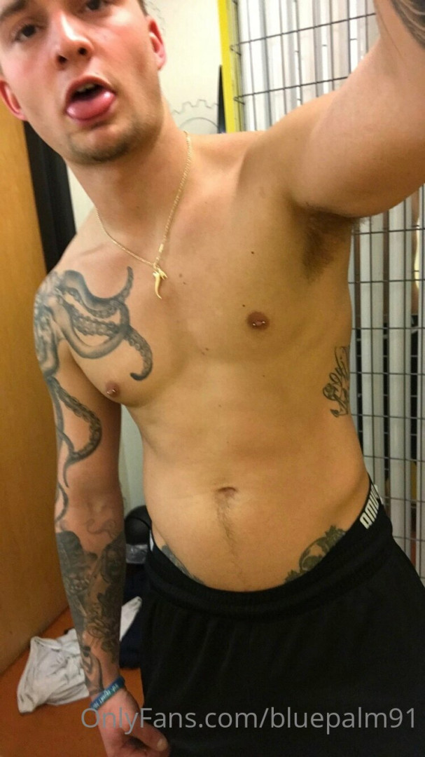 Photo by gayb0ybluepalm91 published on January 13,2024 22:39:23 - BestThots
