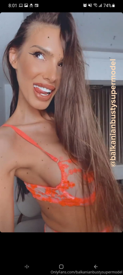 Photo by balkanianbustysupermodel published on October 16,2023 23:17:52 - BestThots