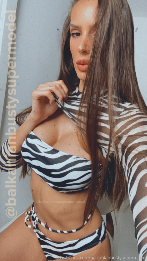 Photo by balkanianbustysupermodel published on October 16,2023 23:19:26 - BestThots