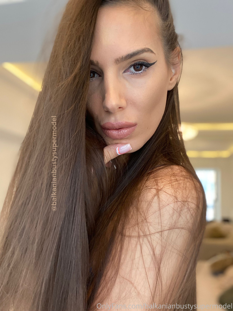 Photo by balkanianbustysupermodel published on October 16,2023 23:29:19 - BestThots