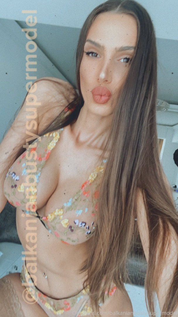 Photo by balkanianbustysupermodel published on October 16,2023 23:46:05 - BestThots