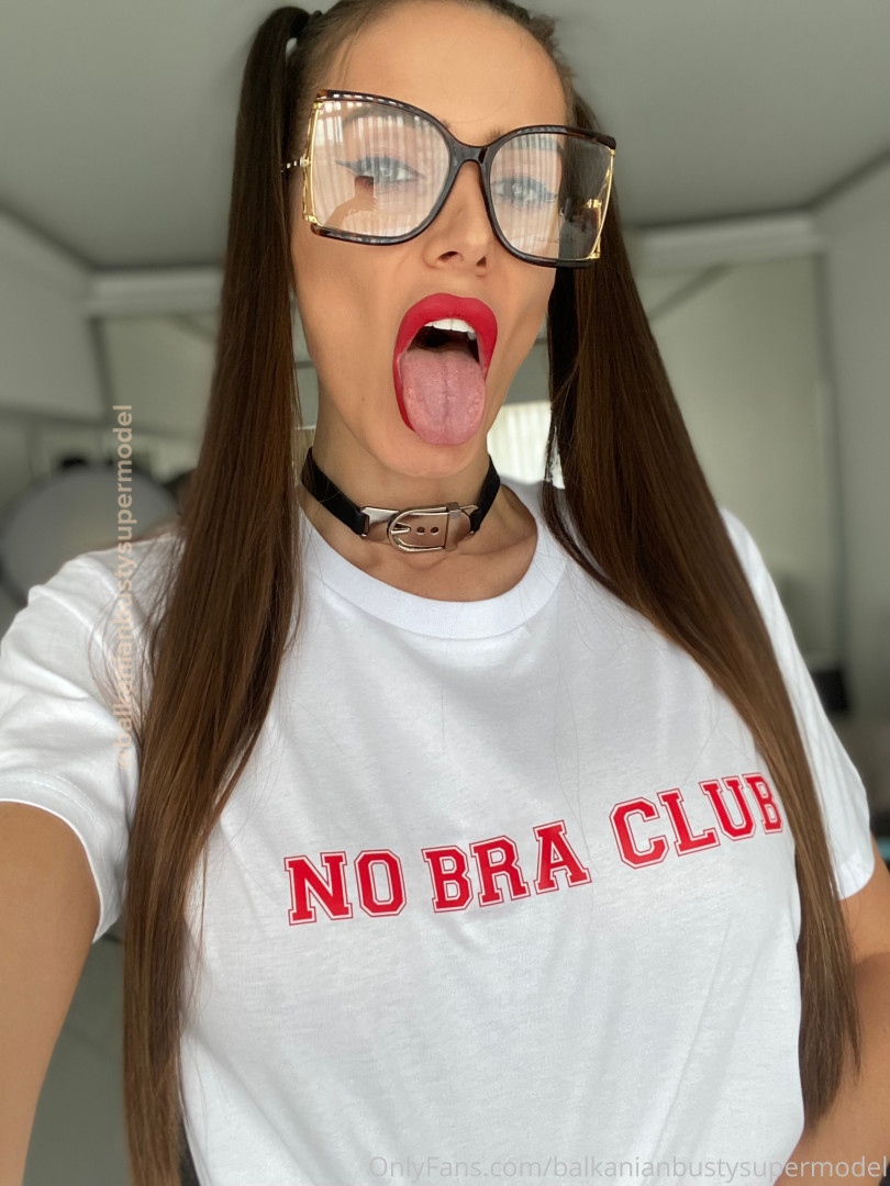 Photo by balkanianbustysupermodel published on October 16,2023 23:50:13 - BestThots