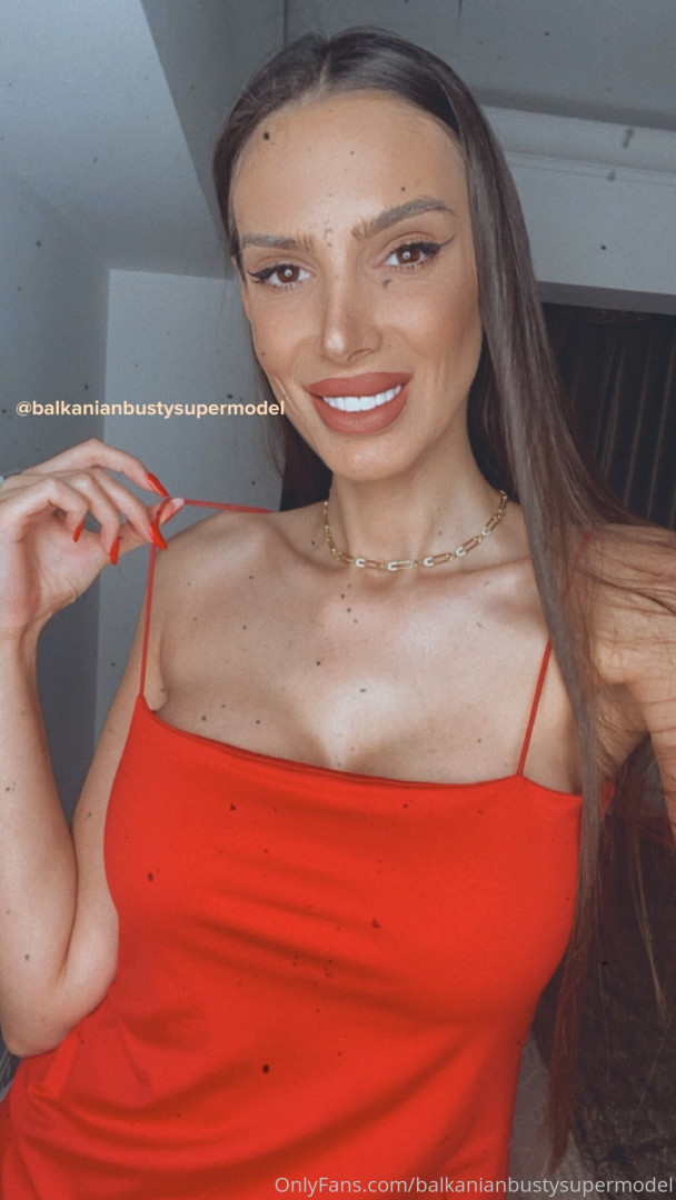 Photo by balkanianbustysupermodel published on October 16,2023 23:52:03 - BestThots