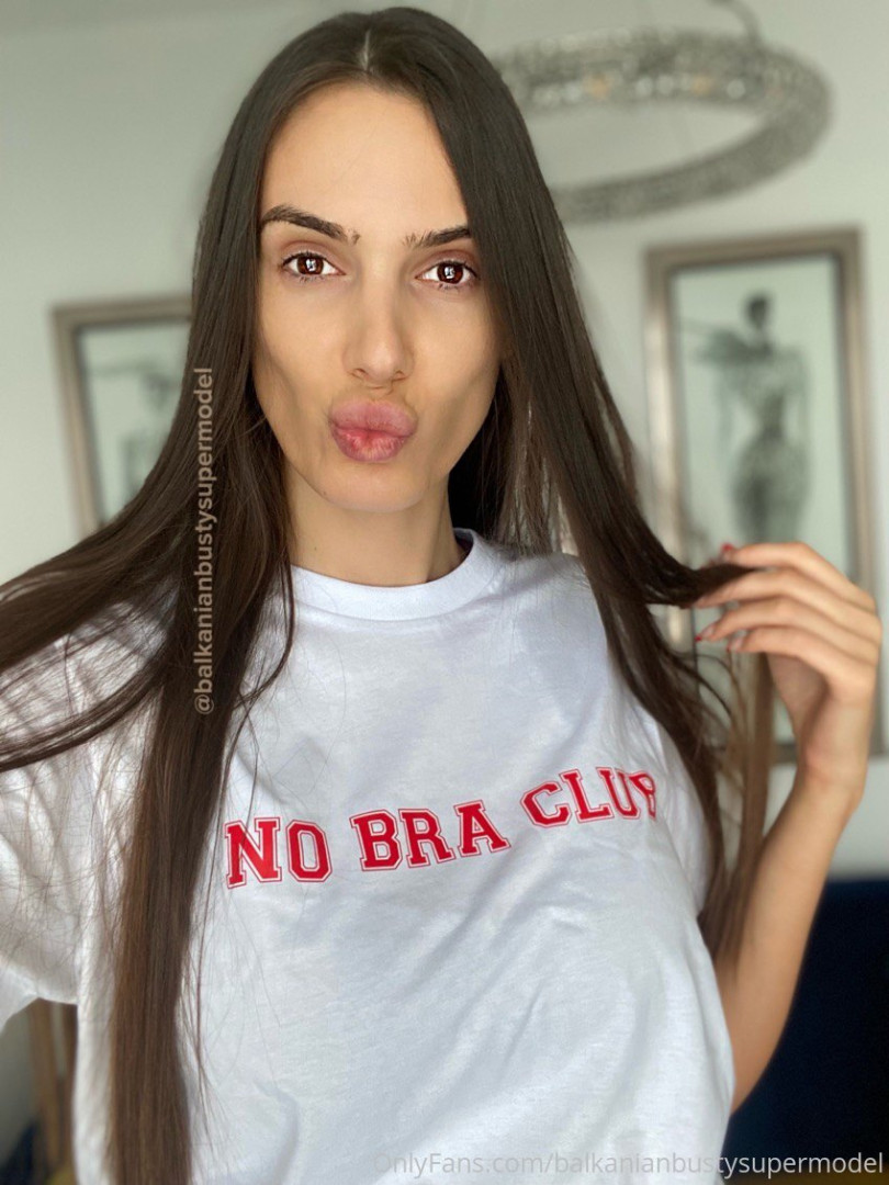 Photo by balkanianbustysupermodel published on October 17,2023 00:09:52 - BestThots