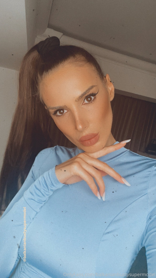 Photo by balkanianbustysupermodel published on October 17,2023 00:16:16 - BestThots