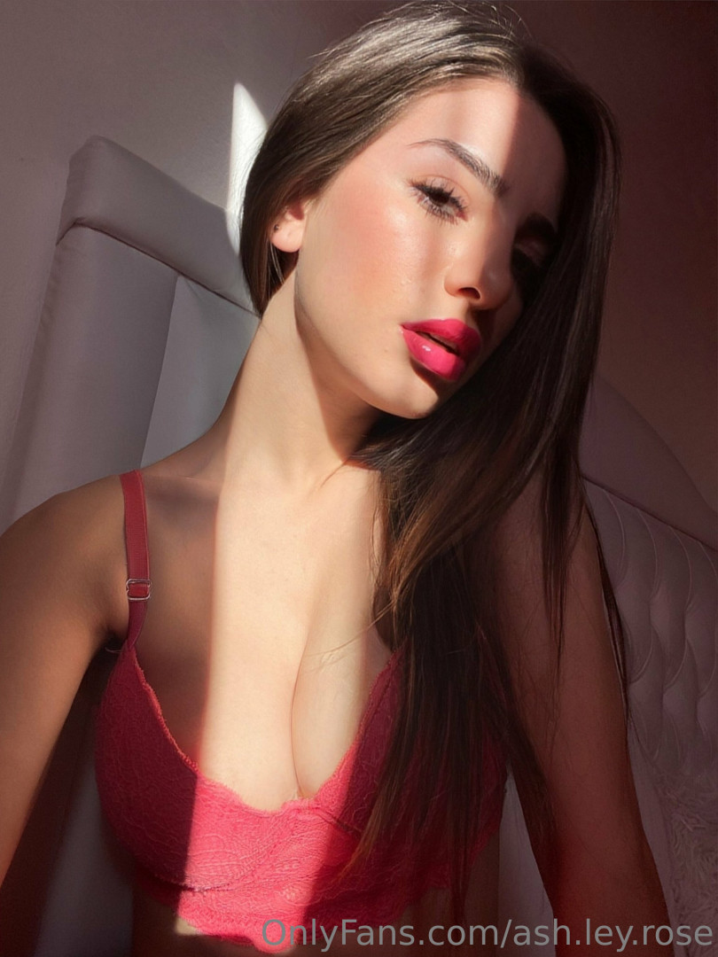 Photo by ash.ley.rose published on June 29,2023 17:30:23 - BestThots