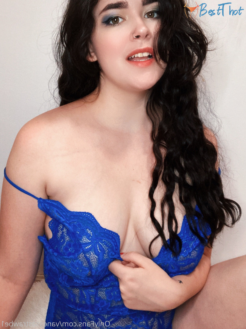 Photo by vanessastrawbe1 published on December 14,2024 06:06:08 - BestThots