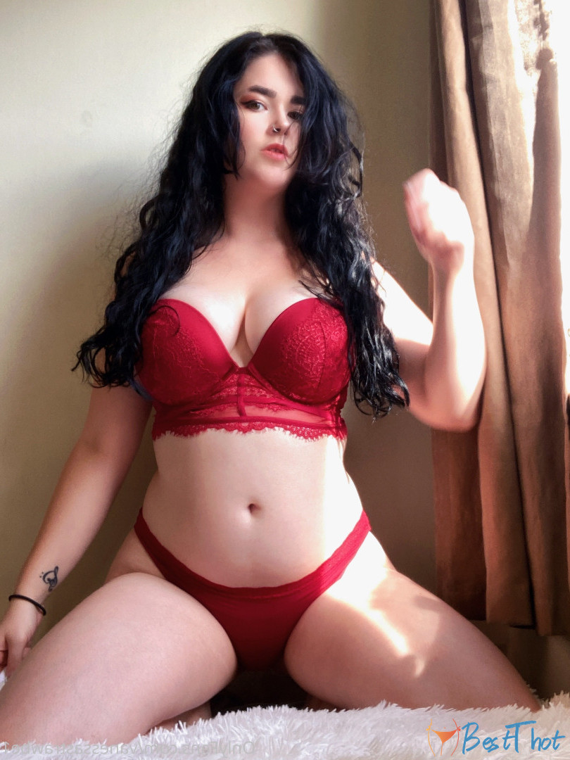 Photo by vanessastrawbe1 published on December 14,2024 07:02:17 - BestThots