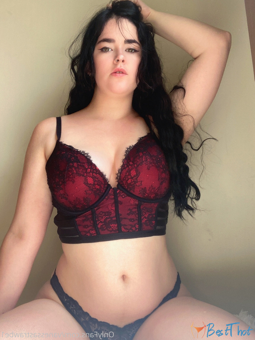 Photo by vanessastrawbe1 published on December 14,2024 07:05:29 - BestThots