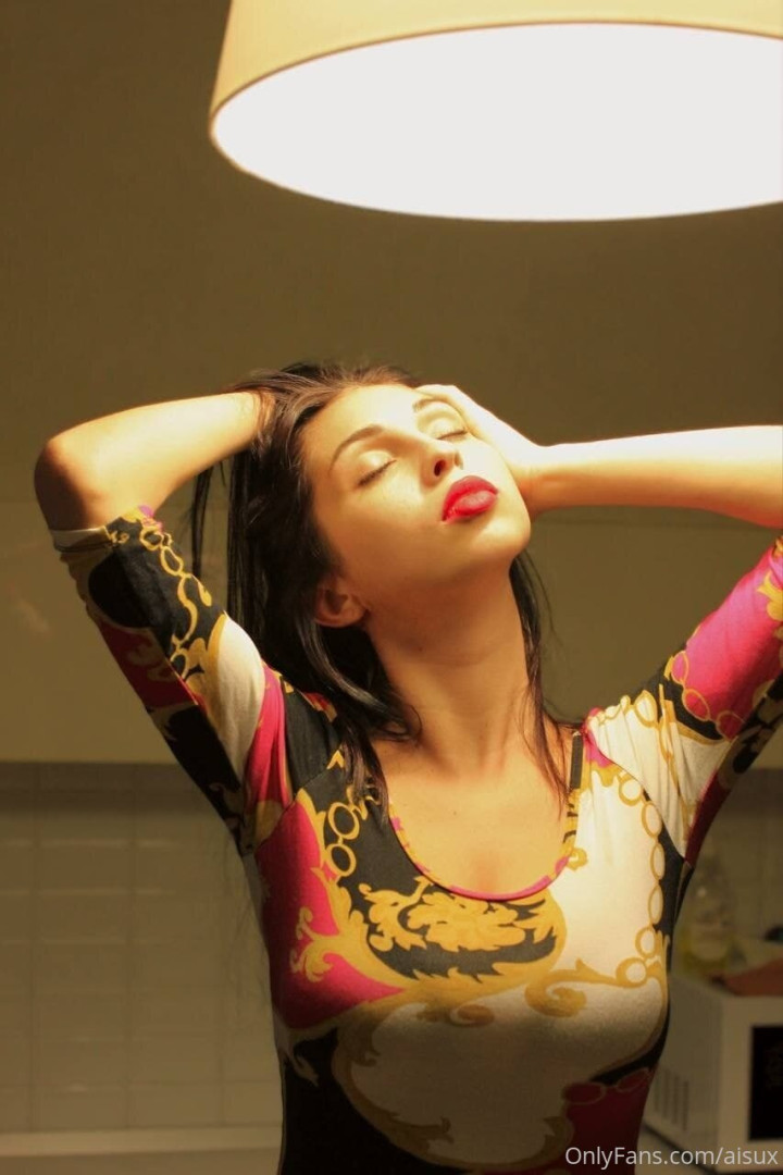 Photo by aisuxxx published on May 31,2023 19:39:23 - BestThots