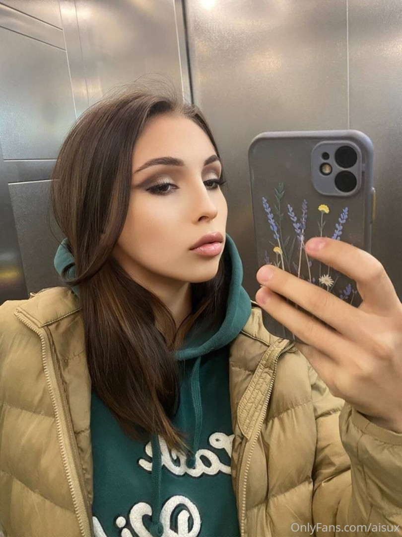 Photo by aisuxxx published on May 31,2023 19:39:24 - BestThots