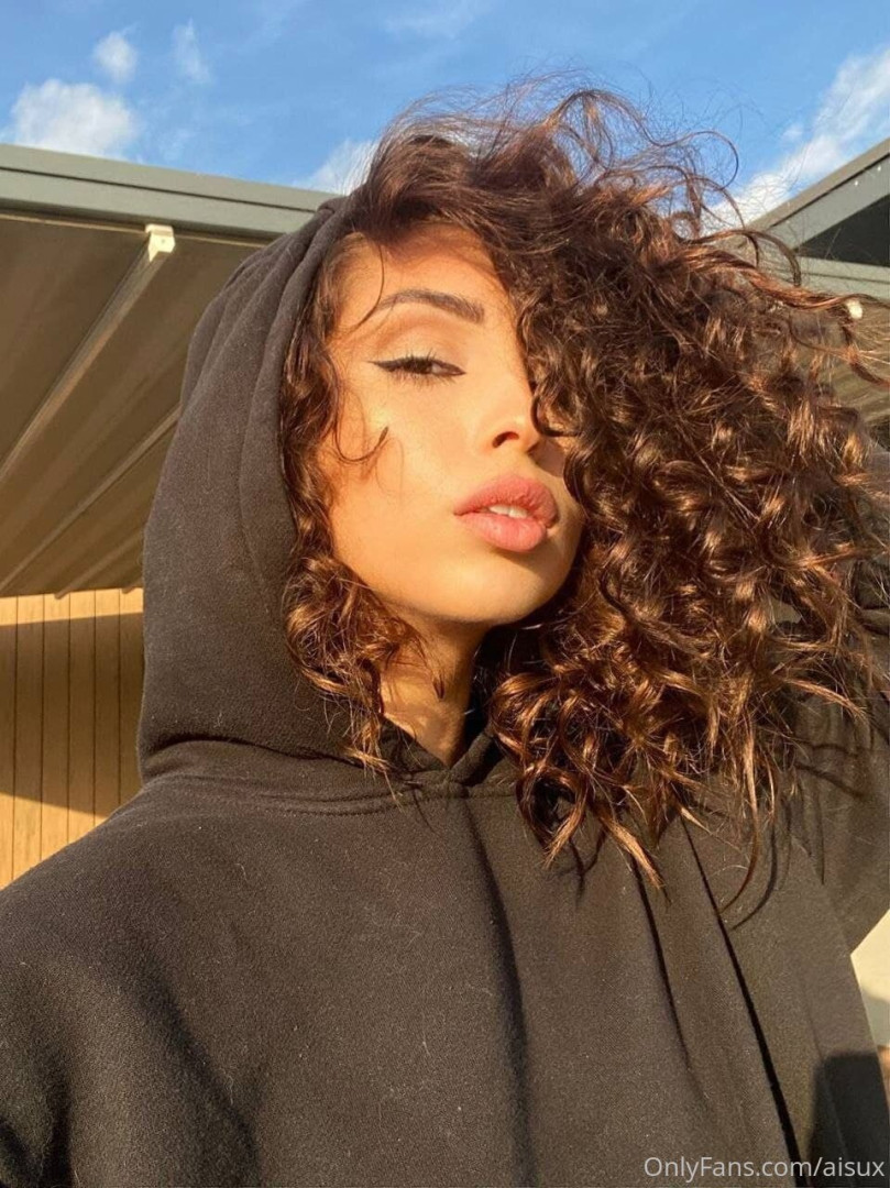 Photo by aisuxxx published on May 31,2023 19:40:08 - BestThots