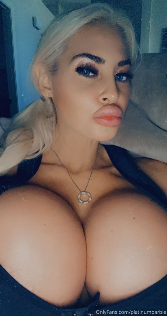 Photo by plasticbarbie2000 published on May 19,2023 10:10:01 - BestThots