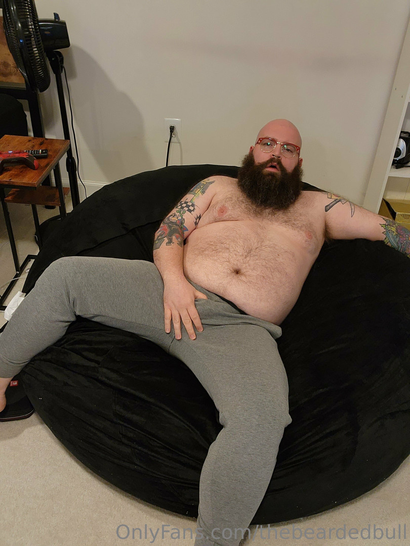 Photo by thebeardedbull published on October 14,2023 18:41:44 - BestThots