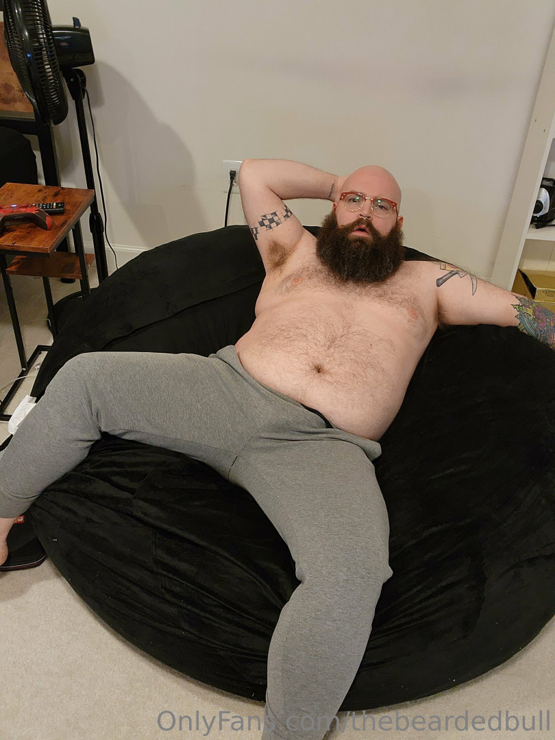 Photo by thebeardedbull published on October 14,2023 18:49:26 - BestThots