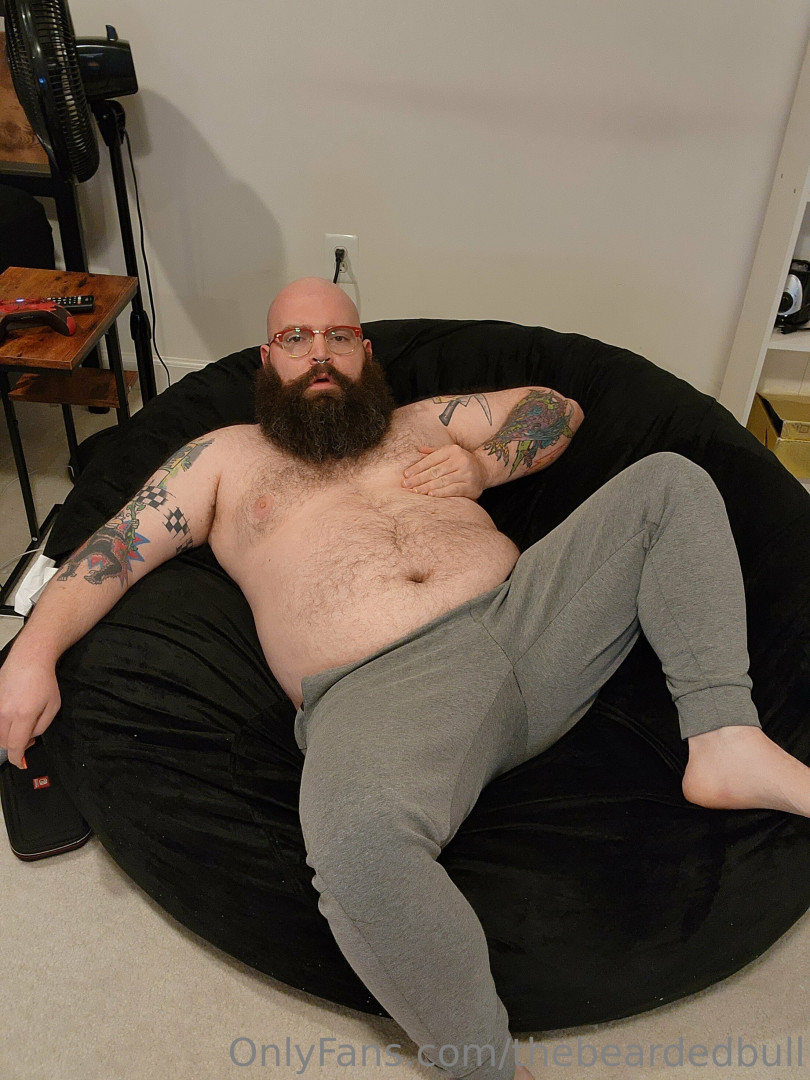 Photo by thebeardedbull published on October 14,2023 18:51:10 - BestThots