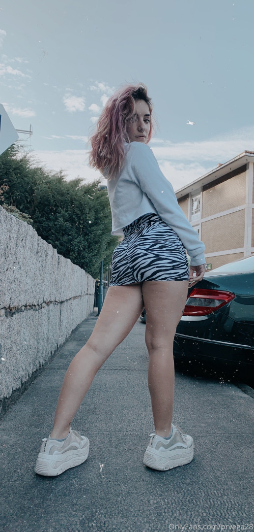 Photo by prvega28 published on October 17,2023 11:42:40 - BestThots