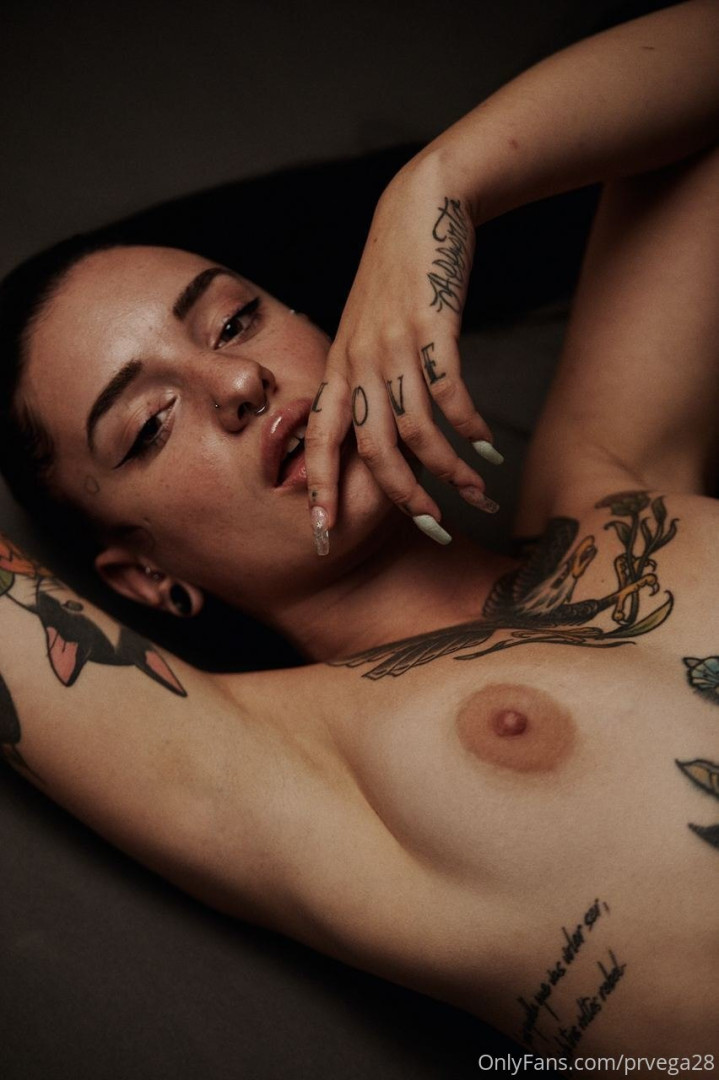 Photo by prvega28 published on October 17,2023 11:59:08 - BestThots