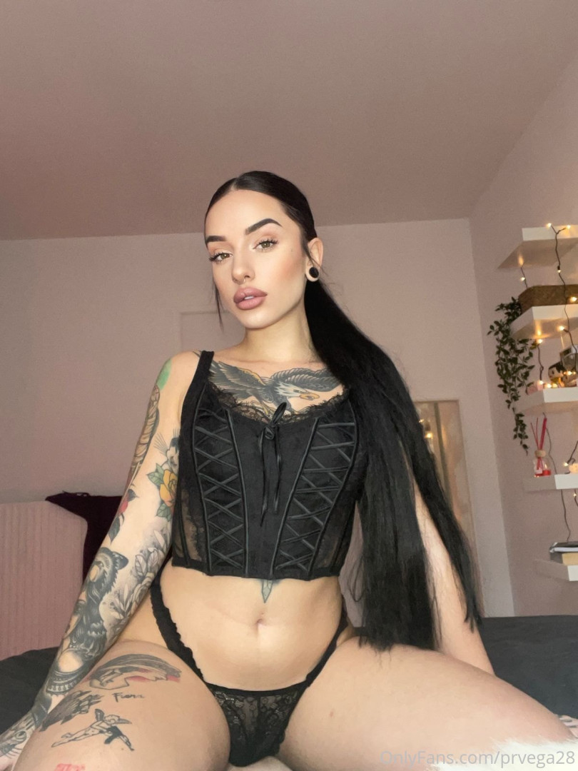 Photo by prvega28 published on October 17,2023 11:59:12 - BestThots