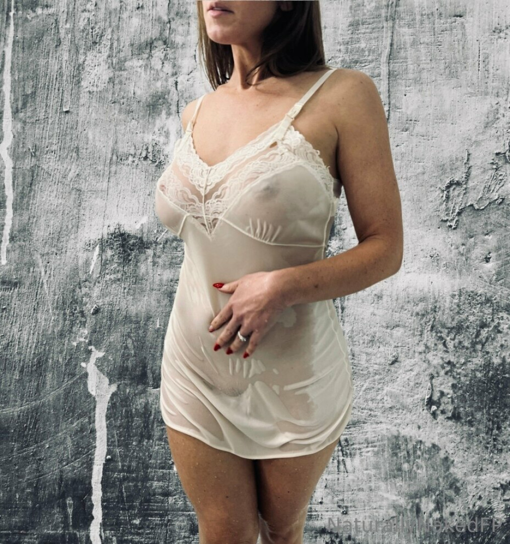 Photo by naturally_naked_freepage published on June 1,2023 16:13:41 - BestThots
