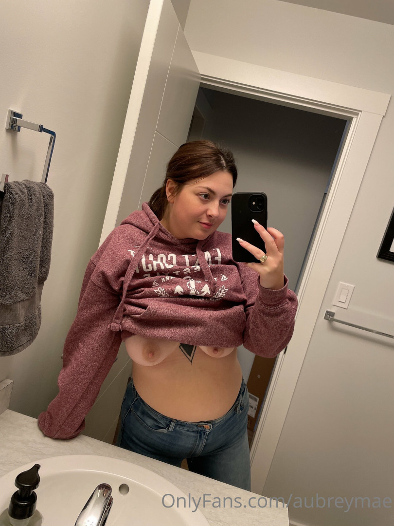 Photo by aubreymae published on October 17,2023 08:06:55 - BestThots